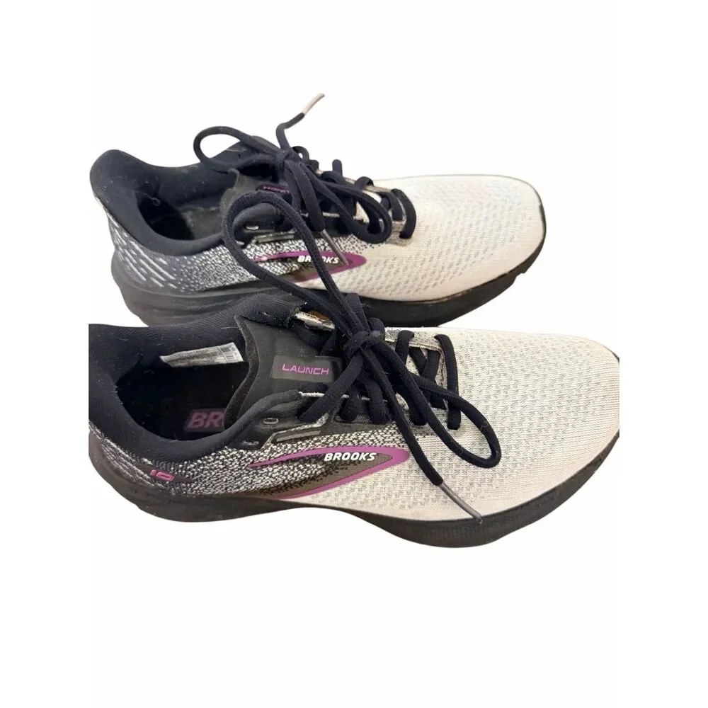 Brooks Launch 10 Women’s Running Shoes White Black Athletic Sneakers Size 7.5